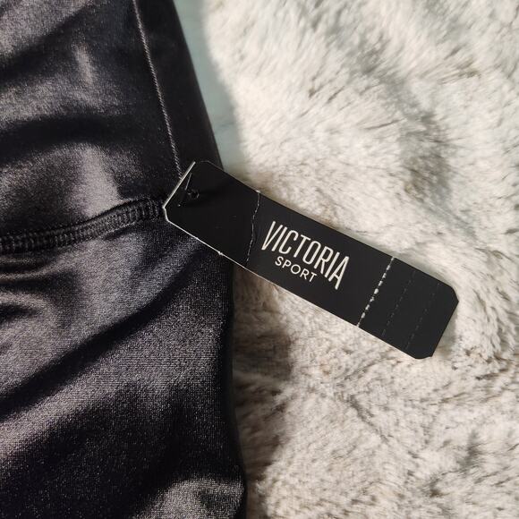 NWT Victoria's Secret Sport Black Shiny Vegan Faux Leather Bike Shorts Size S - Picture 2 of 5
